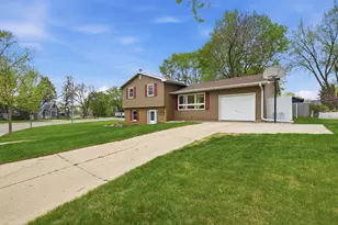 215 Terrace Dr SW, Willmar, MN 56201 - Photo 3