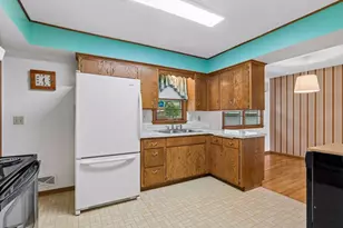 2949 Aquila Ave N, Crystal, MN 55427 - Photo 11