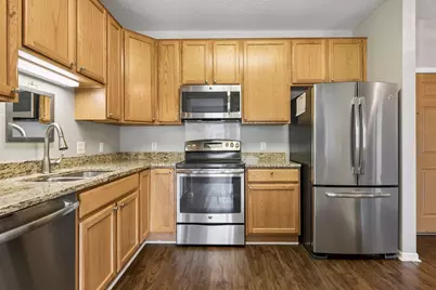 100 Clydesdale Trail #101, Medina, MN 55340 - Photo 7
