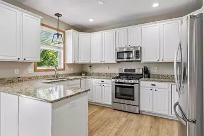 715 Lake Ridge Drive, Woodbury, MN 55129 - Photo 9