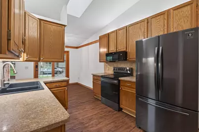14748 Oak Run Lane, Burnsville, MN 55306 - Photo 9