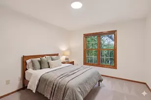 14748 Oak Run Ln, Burnsville, MN 55306 - Photo 11
