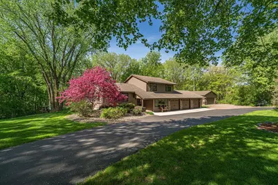 10665 Akron Avenue, Inver Grove Heights, MN 55077 - Photo 3