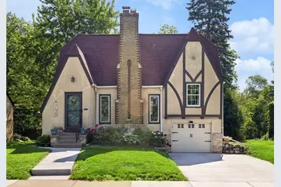 798 Pascal Street N, Saint Paul, MN 55104 - Photo 1