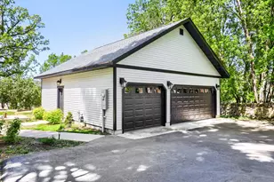 1647 Ames Ave, Saint Paul, MN 55106 - Photo 33