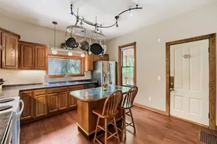 1647 Ames Ave, Saint Paul, MN 55106 - Photo 9