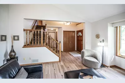 868 Basswood Lane, Eagan, MN 55123 - Photo 7