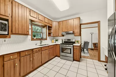 1915 Folwell Drive SW, Rochester, MN 55902 - Photo 9