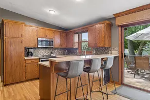 1866 Edgewater Ave, Arden Hills, MN 55112 - Photo 11