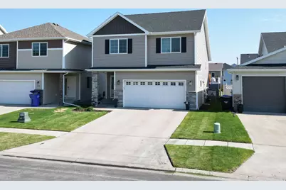 5817 57 Avenue S, Fargo, ND 58104 - Photo 3