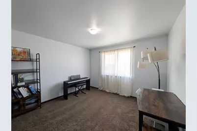 5817 57 Avenue S, Fargo, ND 58104 - Photo 39