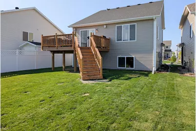 5817 57 Avenue S, Fargo, ND 58104 - Photo 7