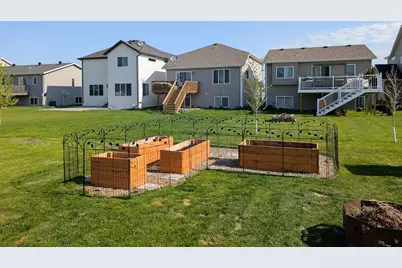 5817 57 Avenue S, Fargo, ND 58104 - Photo 11