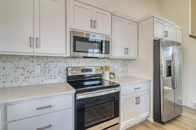 6827 30th Street S, Fargo, ND 58104 - Photo 19