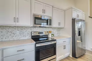6827 30th St S, Fargo, ND 58104 - Photo 19
