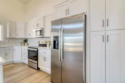 6827 30th Street S, Fargo, ND 58104 - Photo 17