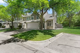 18231 Warbler Ln, Eden Prairie, MN 55346 - Photo 3