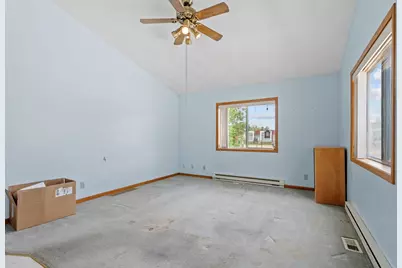2445 16th Avenue E, North Saint Paul, MN 55109 - Photo 3