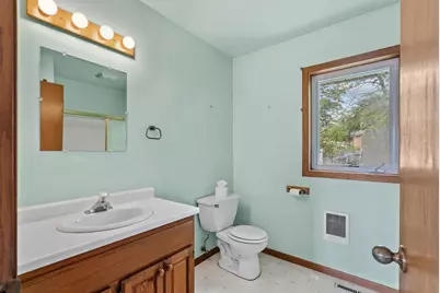 2445 16th Avenue E, North Saint Paul, MN 55109 - Photo 9