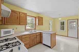 2445 16th Ave E, North Saint Paul, MN 55109 - Photo 5