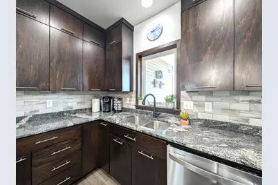 410 Freedom Terrace E, West Fargo, ND 58078 - Photo 23