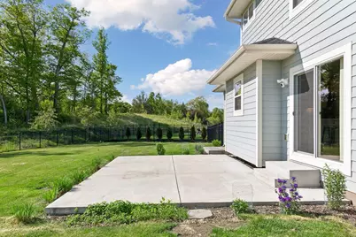 7276 Rogers Court, Chanhassen, MN 55317 - Photo 31