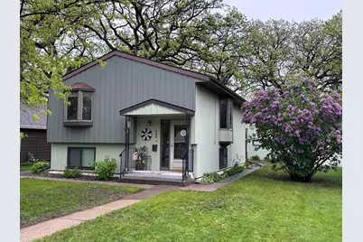 606 4th Avenue NE, Saint Cloud, MN 56304 - Photo 1