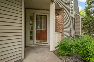 2198 Water Lilly Ln, Eagan, MN 55122 - Photo 3