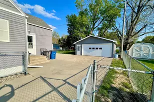1313 6th Ave N, Moorhead, MN 56560 - Photo 37