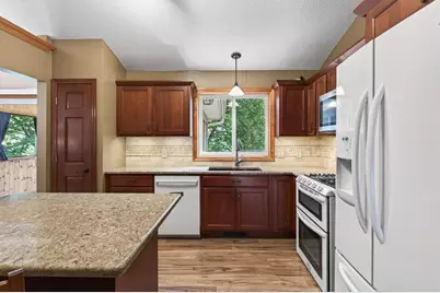 13628 Bryant Place S, Burnsville, MN 55337 - Photo 21
