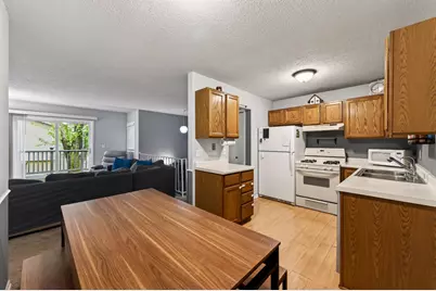4841 Helena Road N, Oakdale, MN 55128 - Photo 11