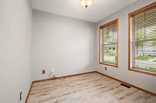 11301 69th St NE, Albertville, MN 55301 - Photo 15