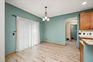11301 69th St NE, Albertville, MN 55301 - Photo 9