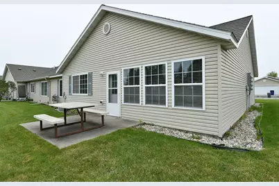 426 30th Street N, Moorhead, MN 56560 - Photo 3