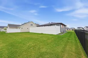 4802 Foxtail Ln S, Fargo, ND 58104 - Photo 31