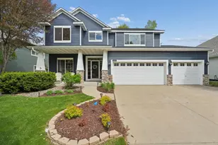 2413 SandStone Dr, Woodbury, MN 55129 - Photo 1