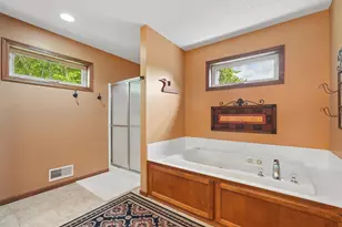 2413 SandStone Dr, Woodbury, MN 55129 - Photo 23
