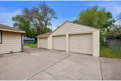 11581 Kumquat Street NW, Coon Rapids, MN 55448 - Photo 3