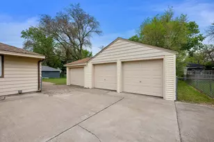 11581 Kumquat St NW, Coon Rapids, MN 55448 - Photo 3
