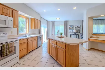 16210 39th Place N, Plymouth, MN 55446 - Photo 19