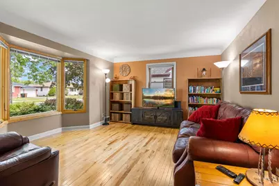 157 Macarthur Street W, South Saint Paul, MN 55075 - Photo 9