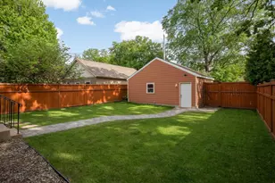 2116 Lincoln Ave, Saint Paul, MN 55105 - Photo 45