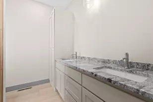 4904 Noble Dr NW, Rochester, MN 55901 - Photo 17