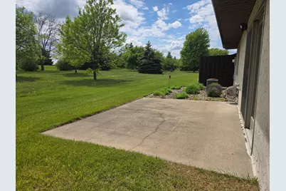 2126 Vierling Drive E, Shakopee, MN 55379 - Photo 3