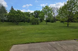 2126 Vierling Dr E, Shakopee, MN 55379 - Photo 27