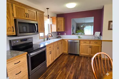 2126 Vierling Drive E, Shakopee, MN 55379 - Photo 3