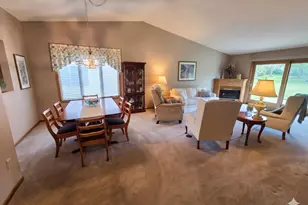 2126 Vierling Dr E, Shakopee, MN 55379 - Photo 9