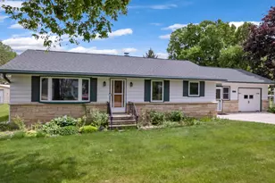 1366 Lorrai Dr, Winona, MN 55987 - Photo 29