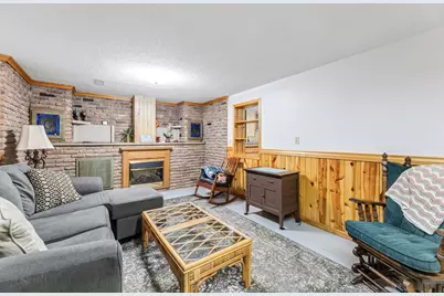 1366 Lorrai Drive, Winona, MN 55987 - Photo 15