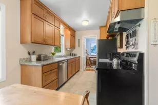 942 7th Ave E, Shakopee, MN 55379 - Photo 11